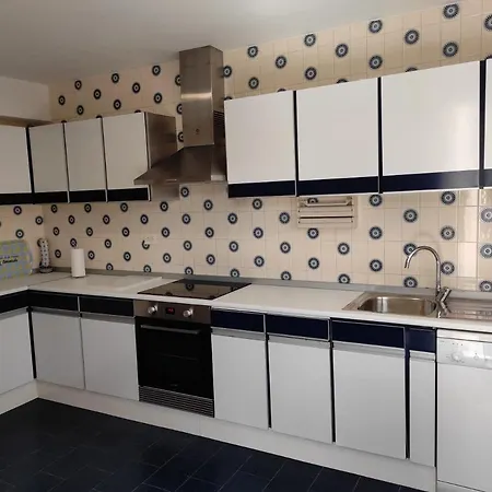 Apartment Precioso Piso En Playa America Con Jardin Privado. Nigran