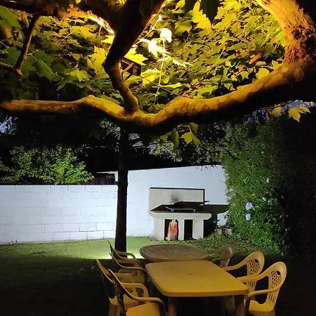Apartment Precioso Piso En Playa America Con Jardin Privado. *