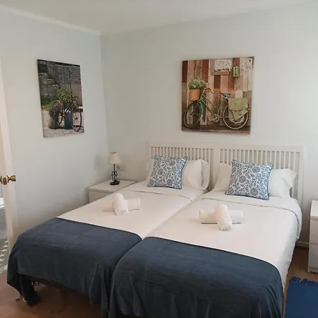 Apartment Precioso Piso En Playa America Con Jardin Privado.